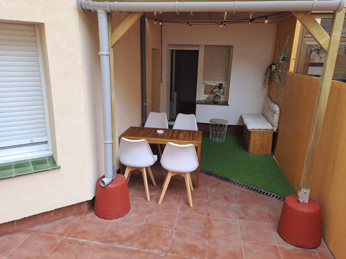 Apt In The Old Town With Cool Terrace!! Private Parking Bilbao Eksteriør bilde